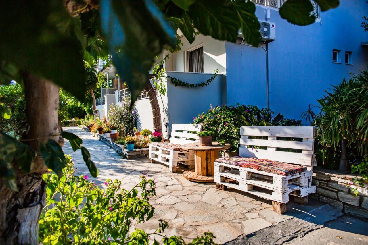 Filia Rooms & Apartments Agioi Apostoloi  Exterior photo